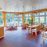 Christel 3* Heimbuchenthal