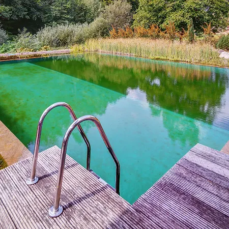 فندق Christel 3*