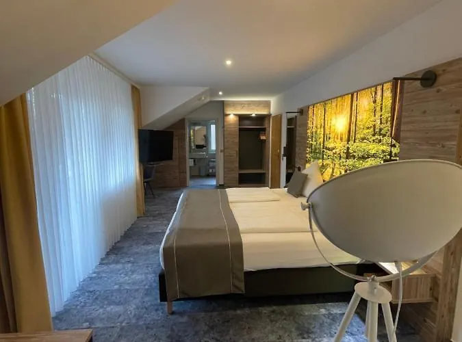 Christel Hotel 3*